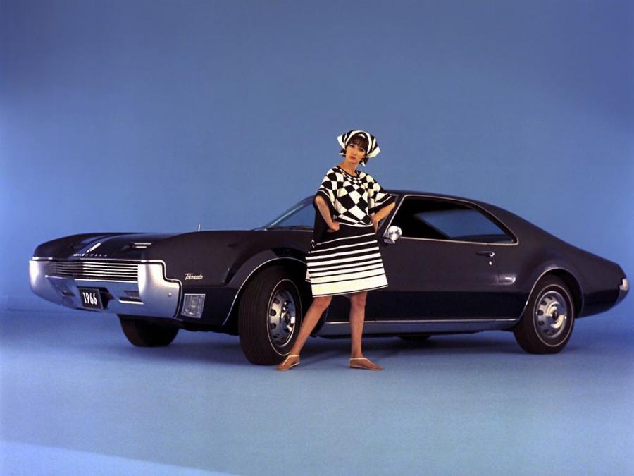  Oldsmobile Toronado (9487) 1966 года  (фото 37 из 48)